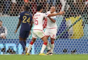 انتصار تاريخي لتونس على فرنسا لكن التأهل استرالي