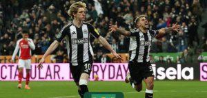 نيوكاسل يونايتد يُطيح بأرسنال ويتأهل إلى نهائي كأس الرابطة الإنجليزية